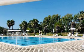 L'Isola di Pazze Hotel Resort&Spa