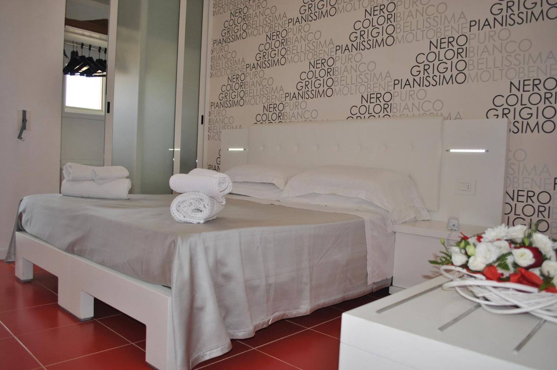 L'Isola di Pazze Hotel Resort&Spa Torre San Giovanni Ugento Esterno foto